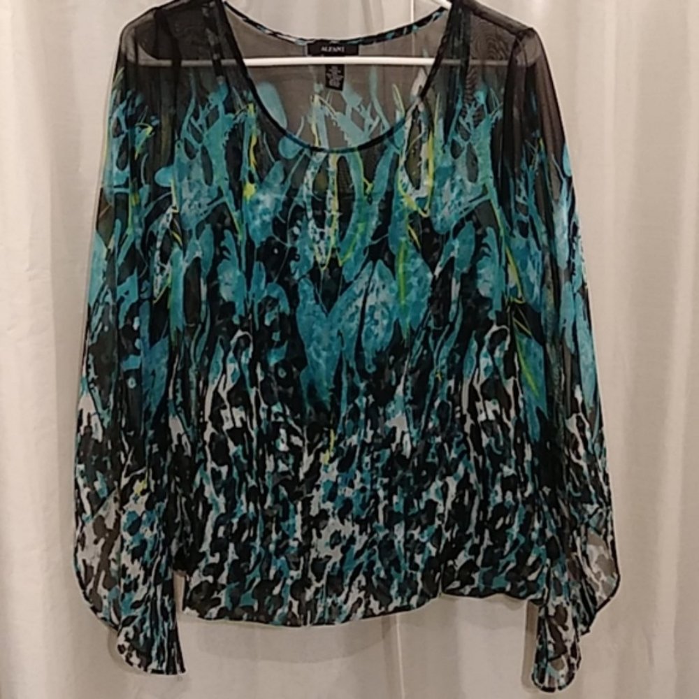 Alfani sheer top size medium